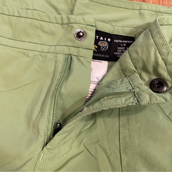 Mountain Hardwear Green Technical Hiking Shorts - Youth L - Picture 10 of 14